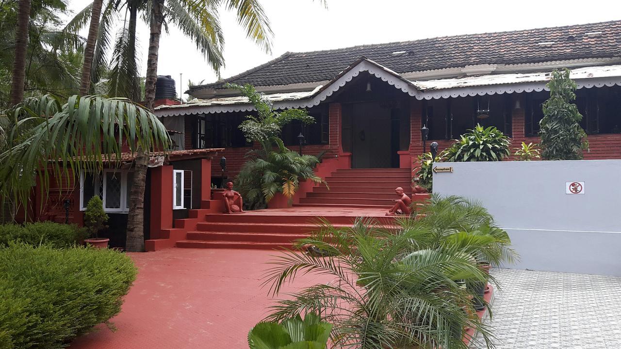 The Rainbows End Bed and Breakfast Margao Eksteriør billede